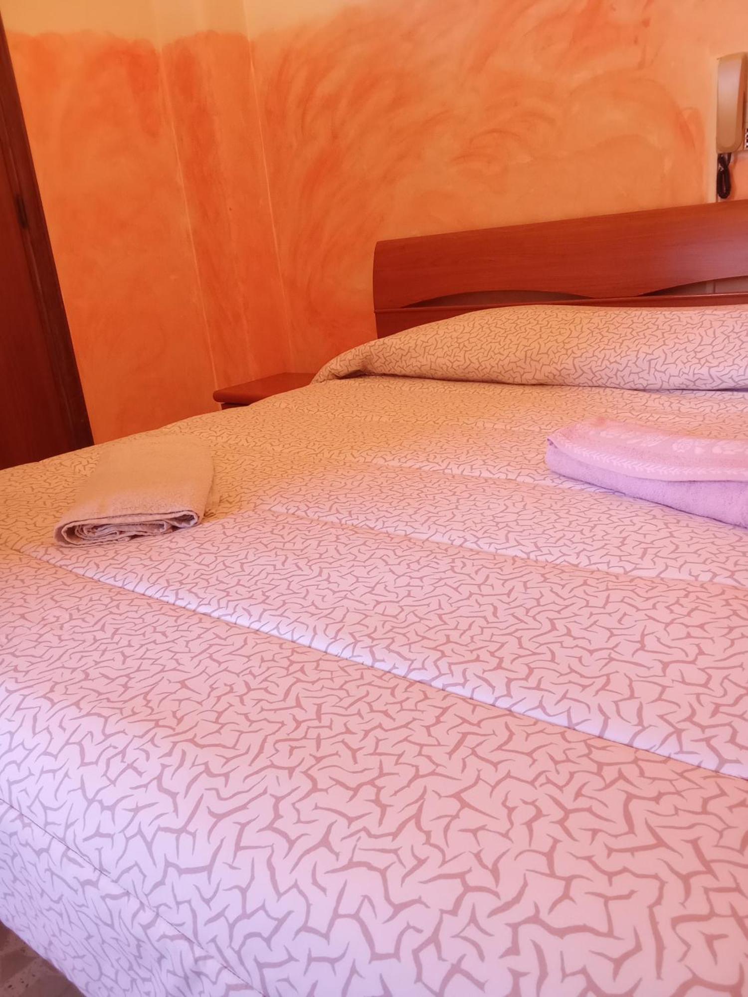 Casa Etna Hotel Randazzo Luaran gambar